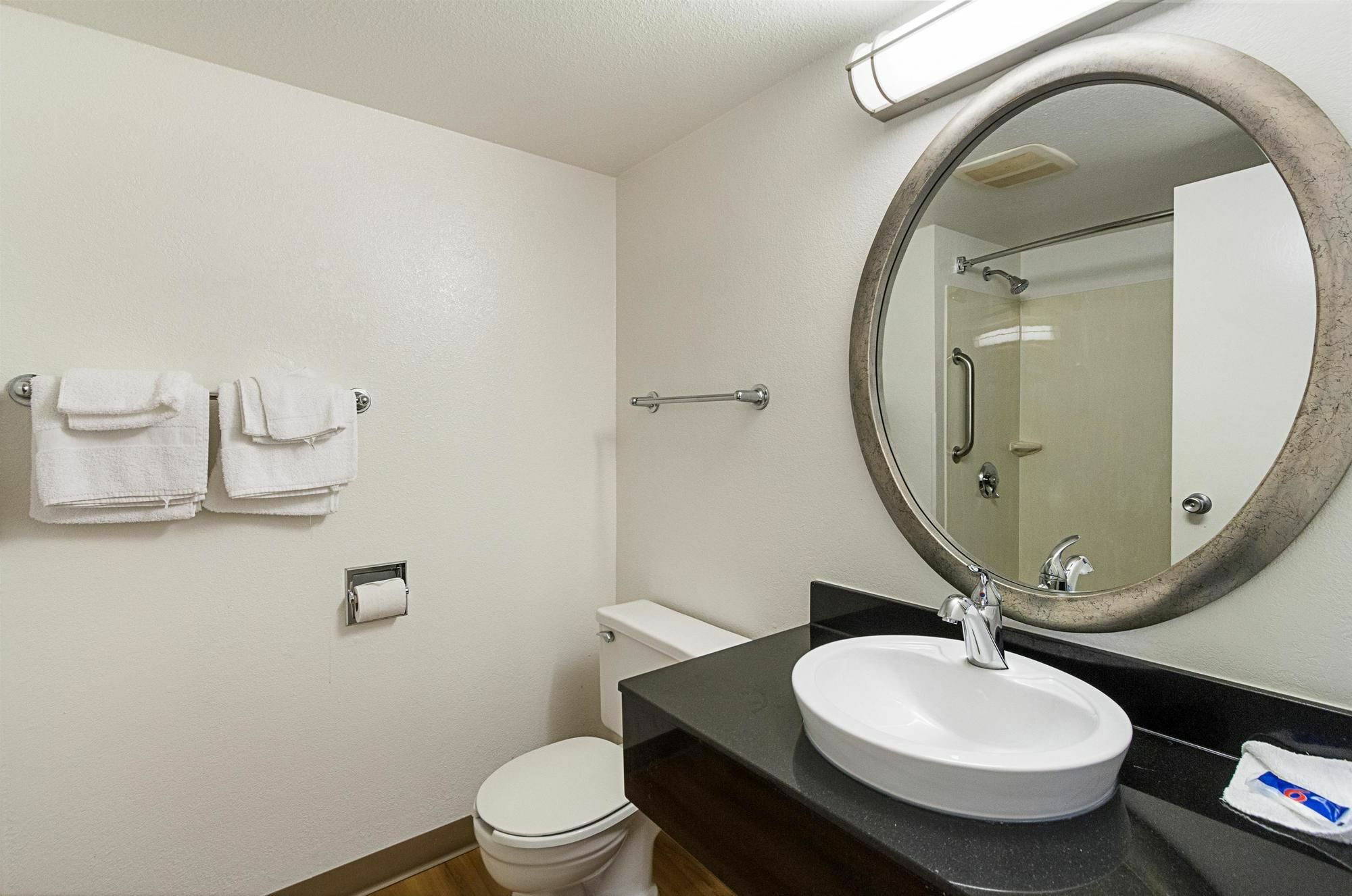 Red Roof Inn Plus+ Columbus - Worthington Eksteriør billede