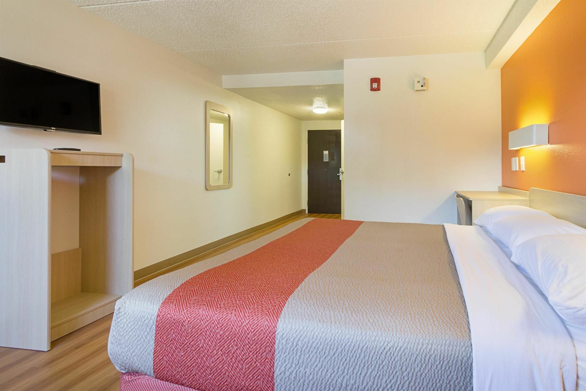 Red Roof Inn Plus+ Columbus - Worthington Eksteriør billede